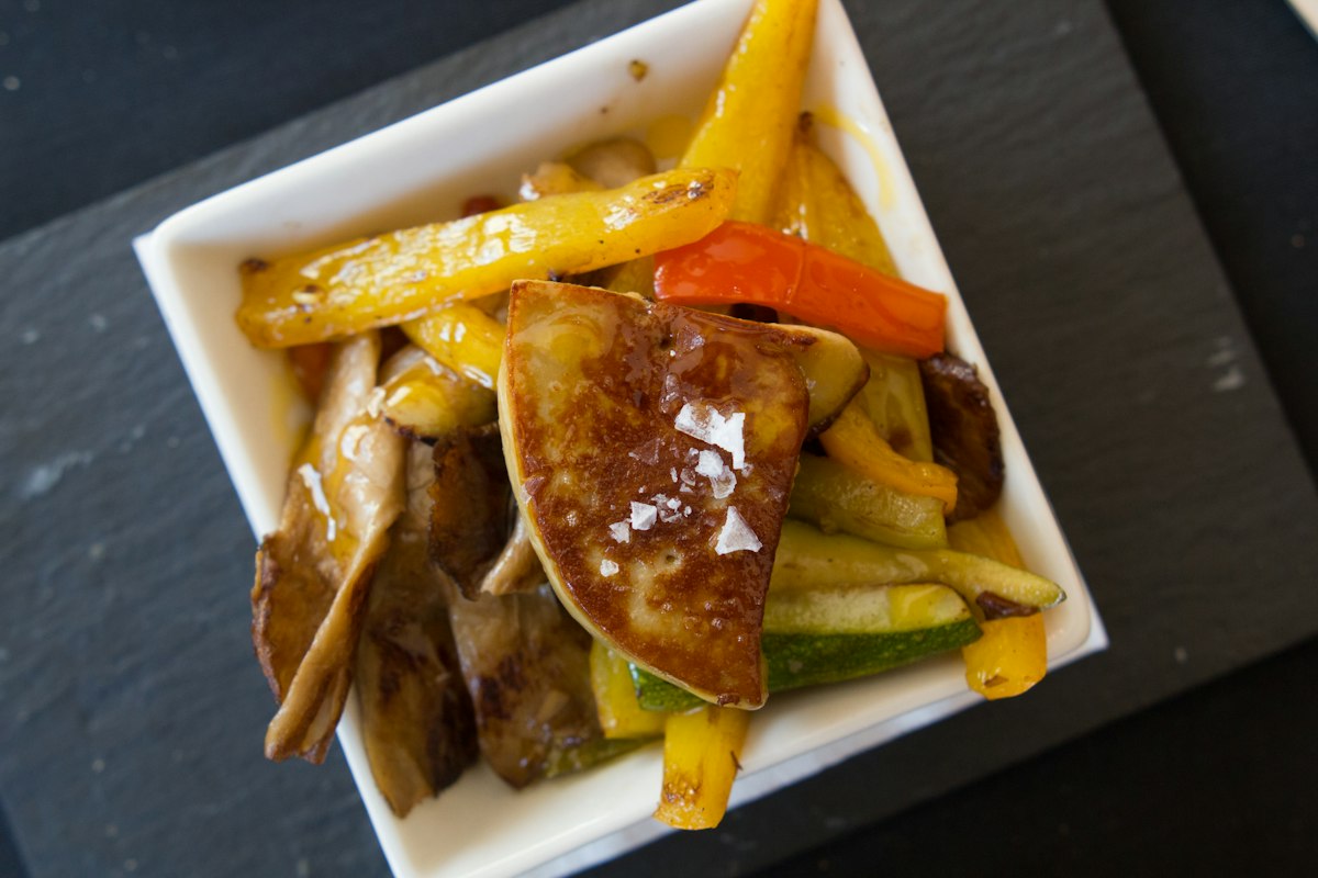 Gegrillter Lachs mit mediterranen Kräutern
